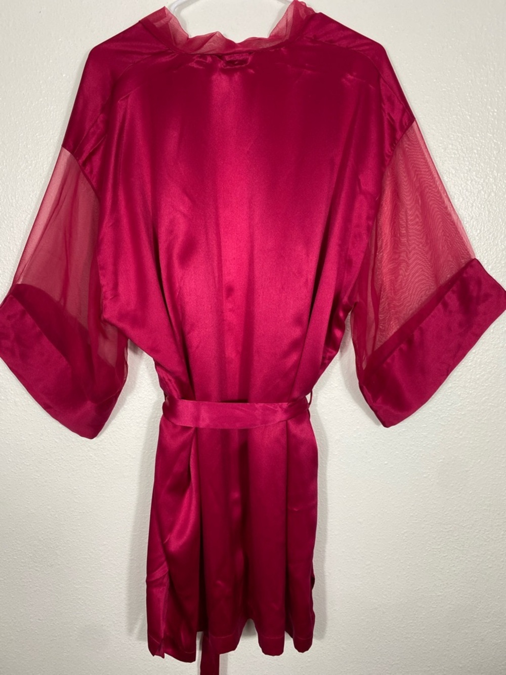 Victoria's Secret Fuchsia Satin Kimono Robe with Sheer Sleeves Size One Size - Picture 6 of 13